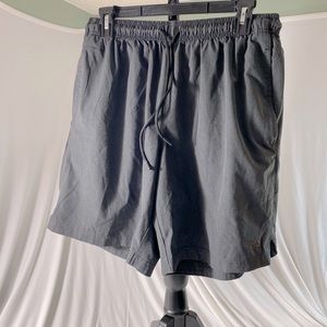 Men’s LEG3ND shorts, charcoal gray, size L